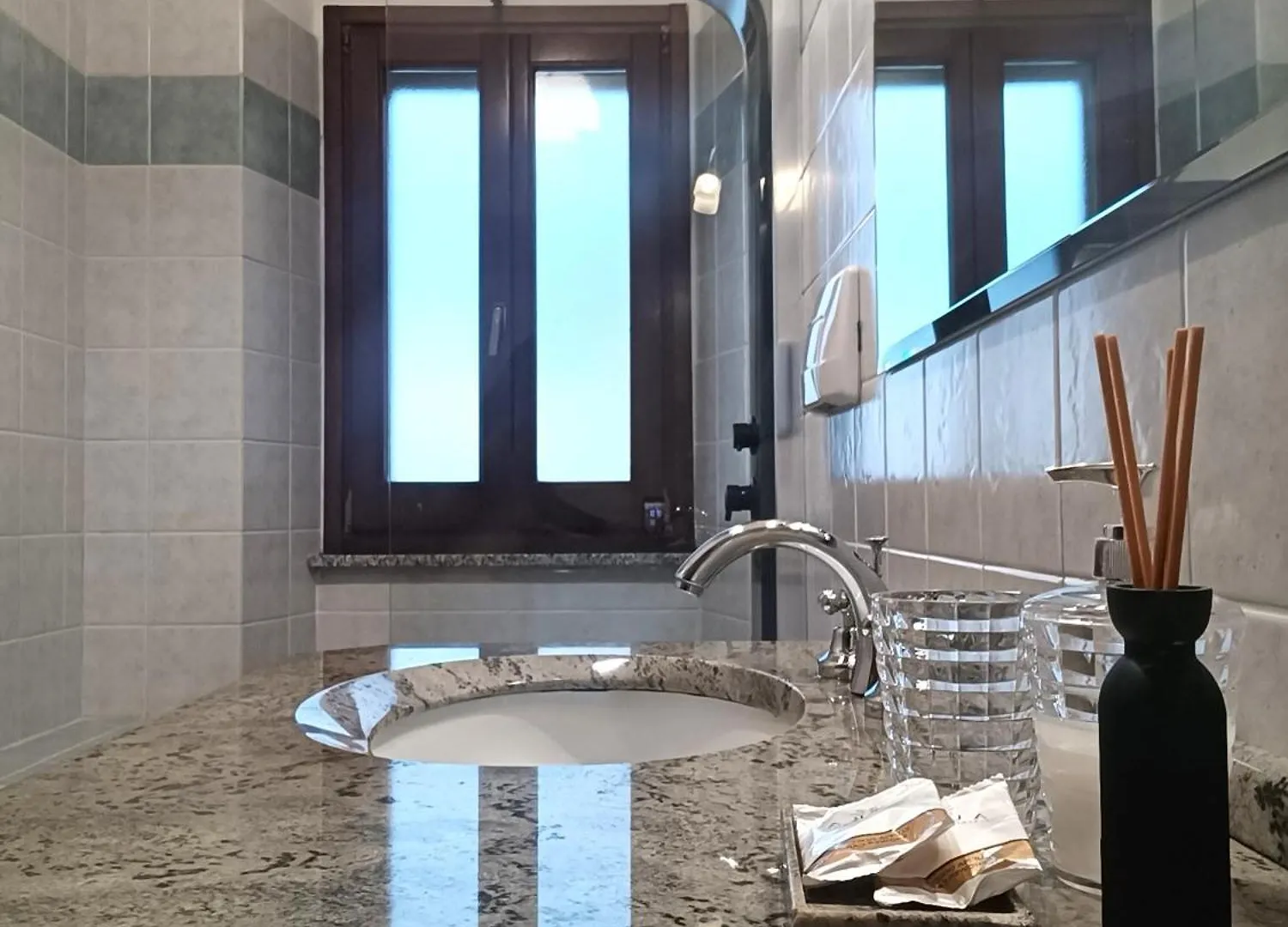 Bright Port View Apartment- Free Parking カリアリ 0*,