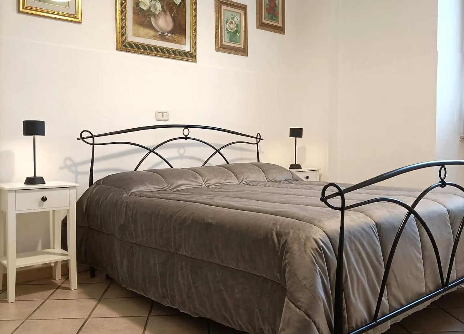 Bright Port View Apartment- Free Parking Cagliari