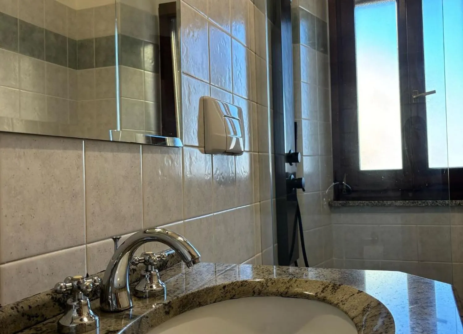 Bright Port View Apartment- Free Parking カリアリ イタリア